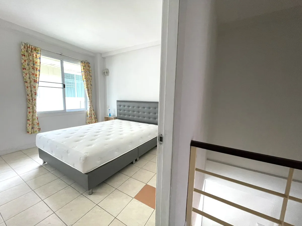 2 Bed - 3 Bath Townhome in Central Pattaya photo 27