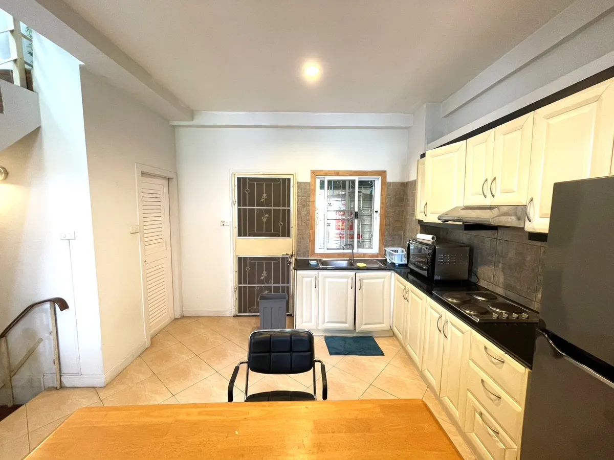 2 Bed - 3 Bath Townhome in Central Pattaya photo 9