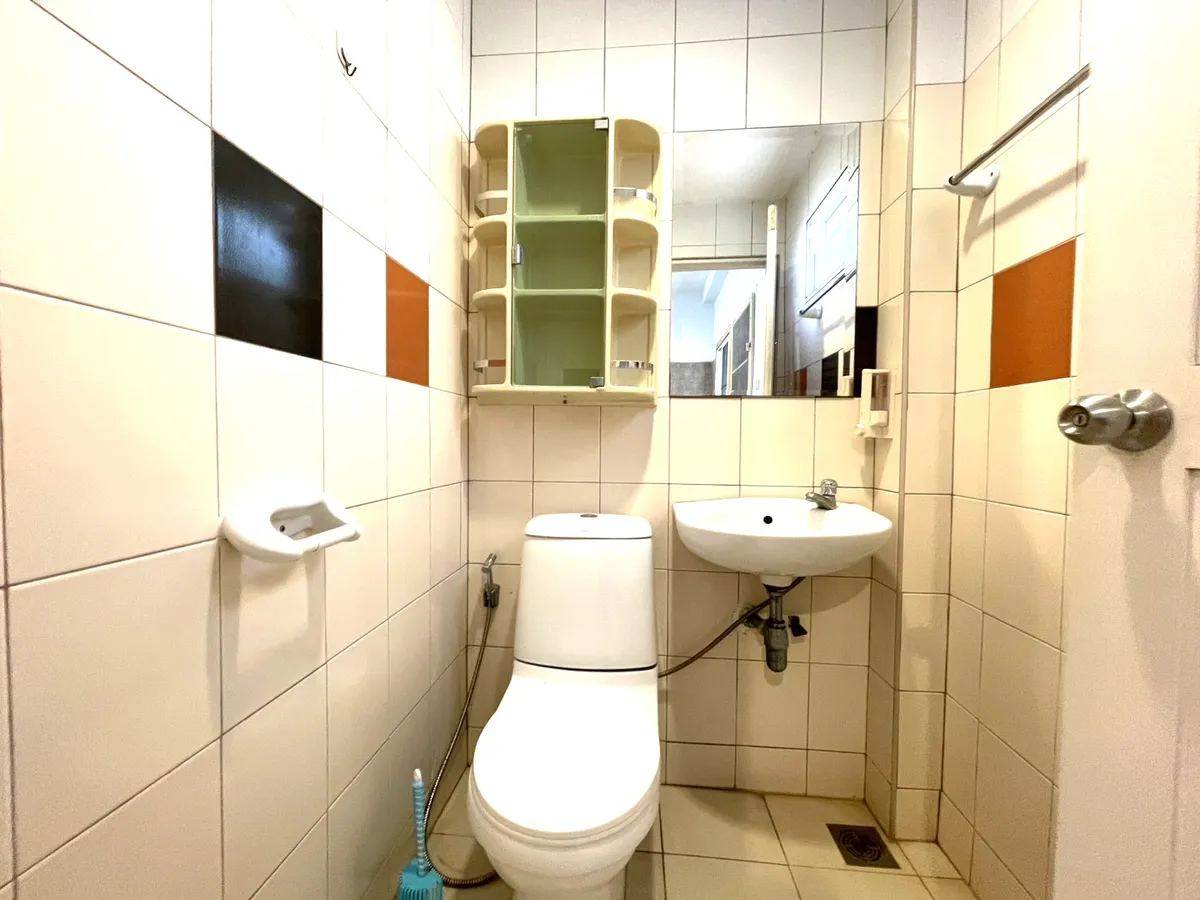 2 Bed - 3 Bath Townhome in Central Pattaya photo 30