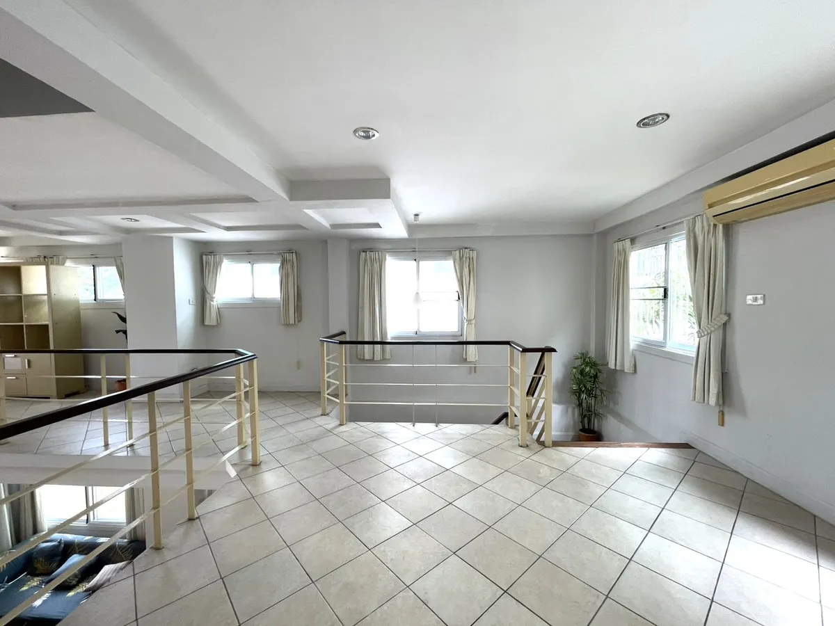 2 Bed - 3 Bath Townhome in Central Pattaya photo 16