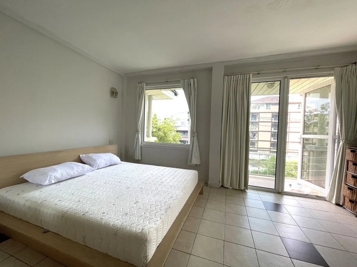 2 Bed - 3 Bath Townhome in Central Pattaya photo 24