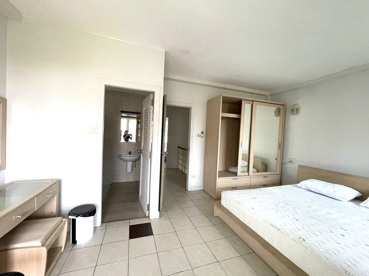 2 Bed - 3 Bath Townhome in Central Pattaya photo 26