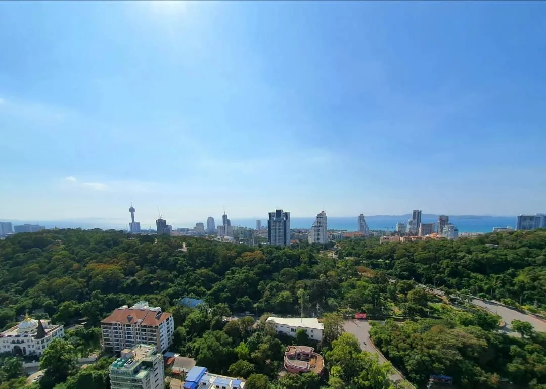 2 Bedroom Condo For Sale in South Pattaya photo 17