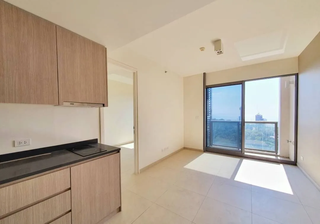 2 Bedroom Condo For Sale in South Pattaya photo 18