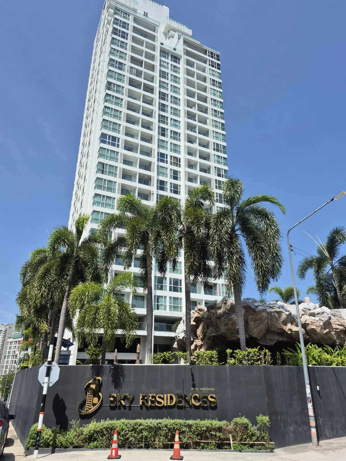 Fully Renovated Ocean View 1 Bed 1 Bath Condo For Sale In Pratumnak photo 2
