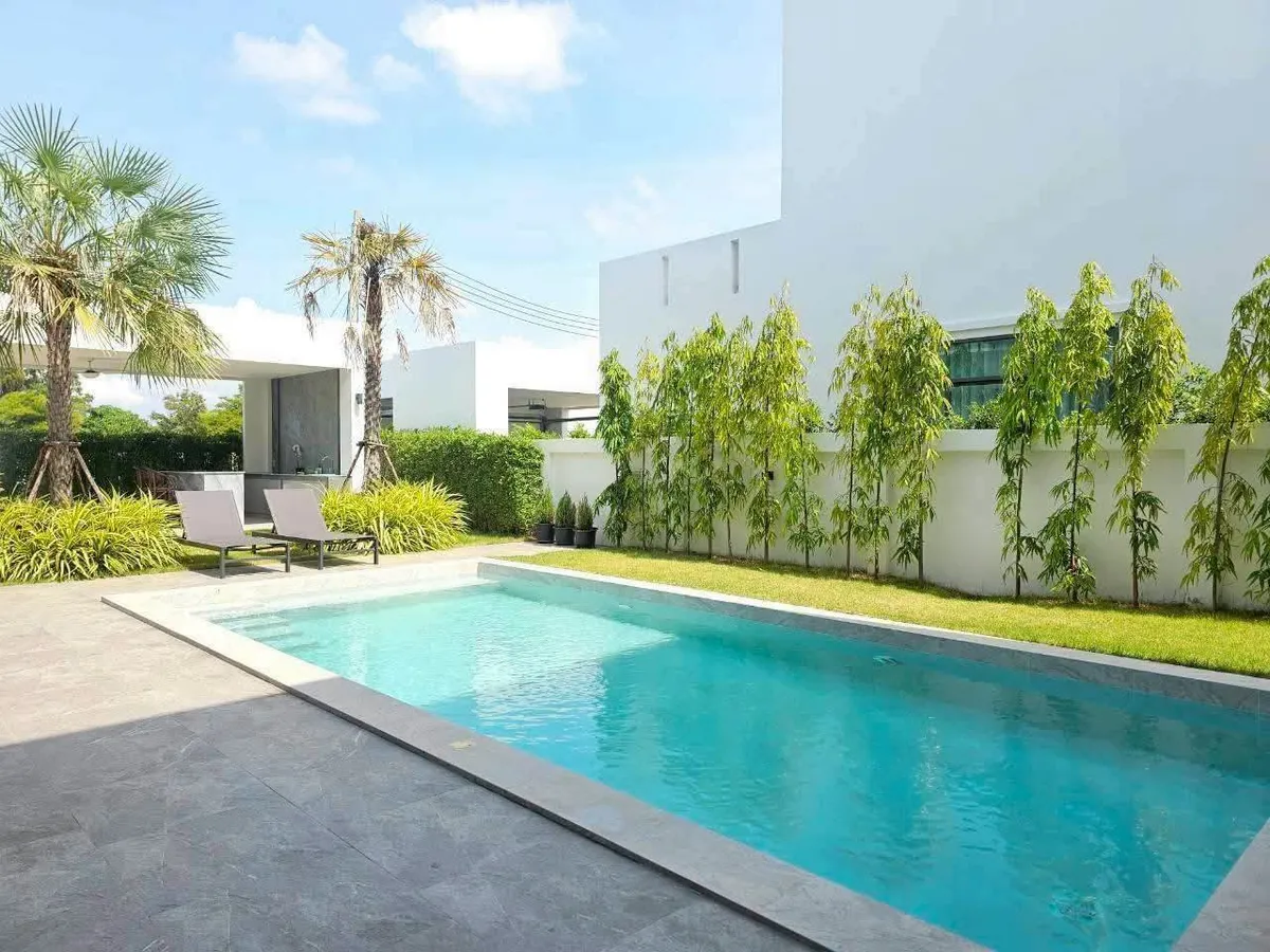 Luxury Pool Villa 4 bedrooms 5 bathrooms in Huay Yai for SALE photo 4