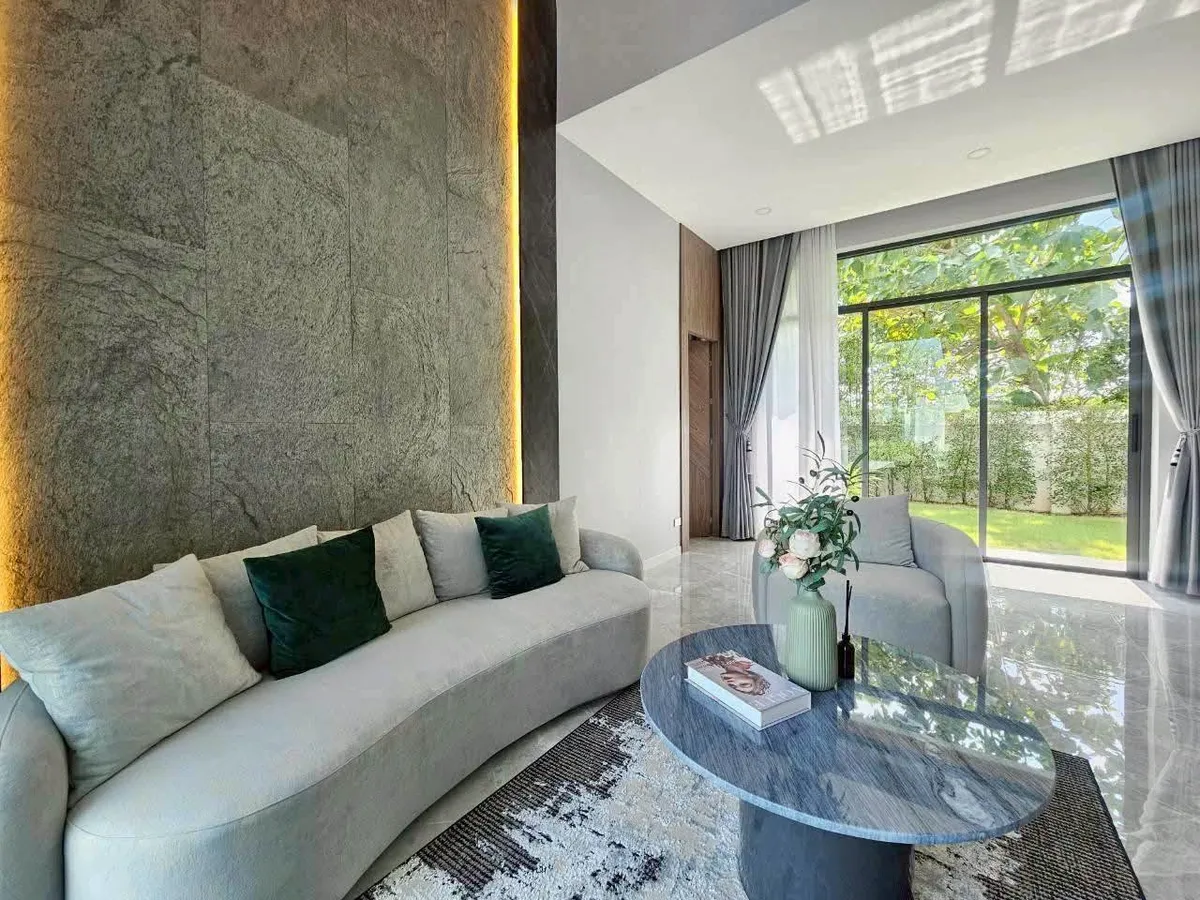 Luxury Pool Villa 4 bedrooms 5 bathrooms in Huay Yai for SALE photo 6