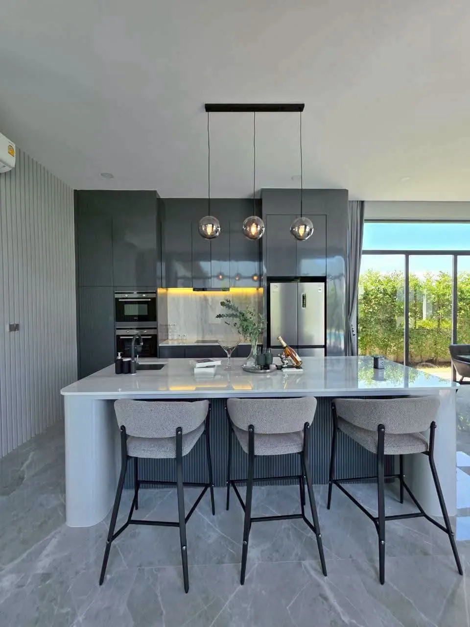 Luxury Pool Villa 4 bedrooms 5 bathrooms in Huay Yai for SALE photo 5