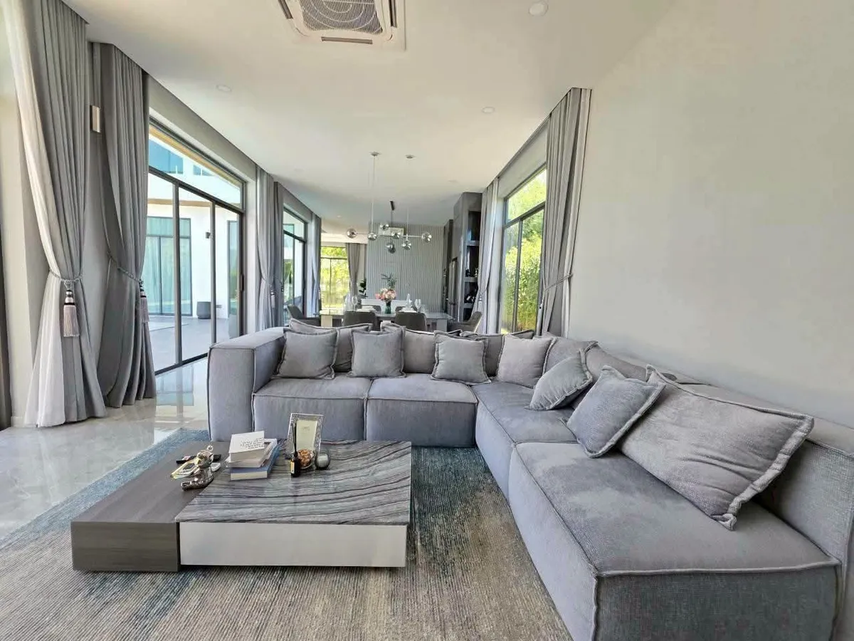 Luxury Pool Villa 4 bedrooms 5 bathrooms in Huay Yai for SALE photo 7