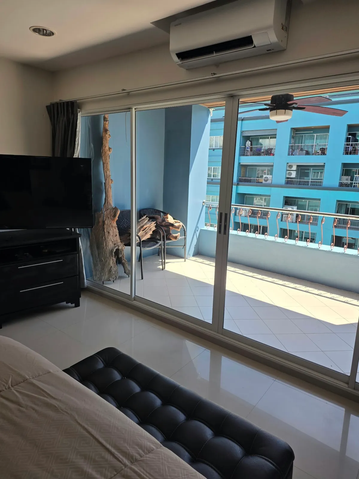 Large Pool View 2 Bed 1 Bath Condo In Jomtien photo 21