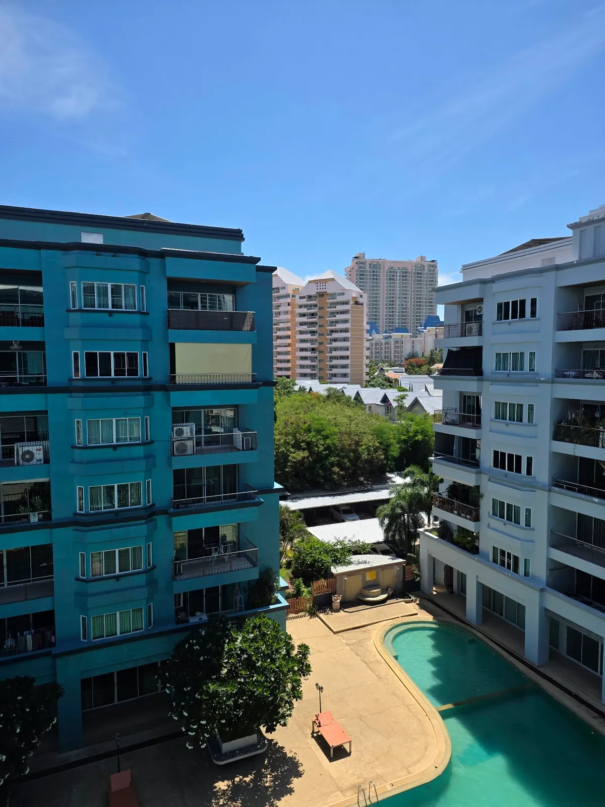 Large Pool View 2 Bed 1 Bath Condo In Jomtien photo 8