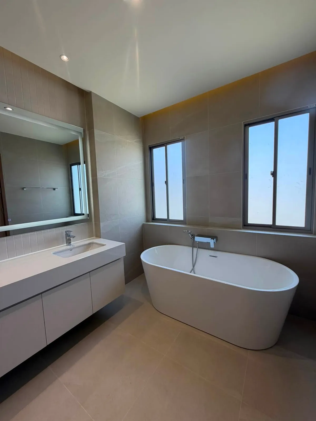 Luxury Villa near Regent International School 3 bedrooms 4 bathrooms 1 office for RENT *Not allowed pet photo 15