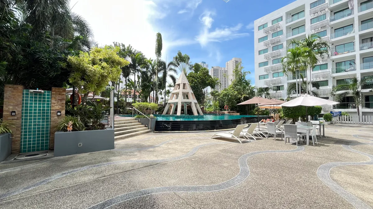 Corner room Sea view 3 Bedrooms 2 Bathrooms in Wongamat photo 3