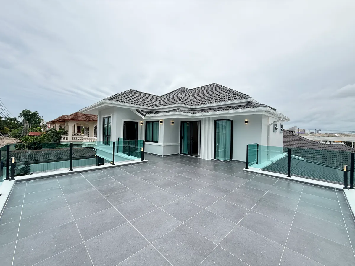 Exceptional Pool Villa – Great Location, Perfect for Living or Investment