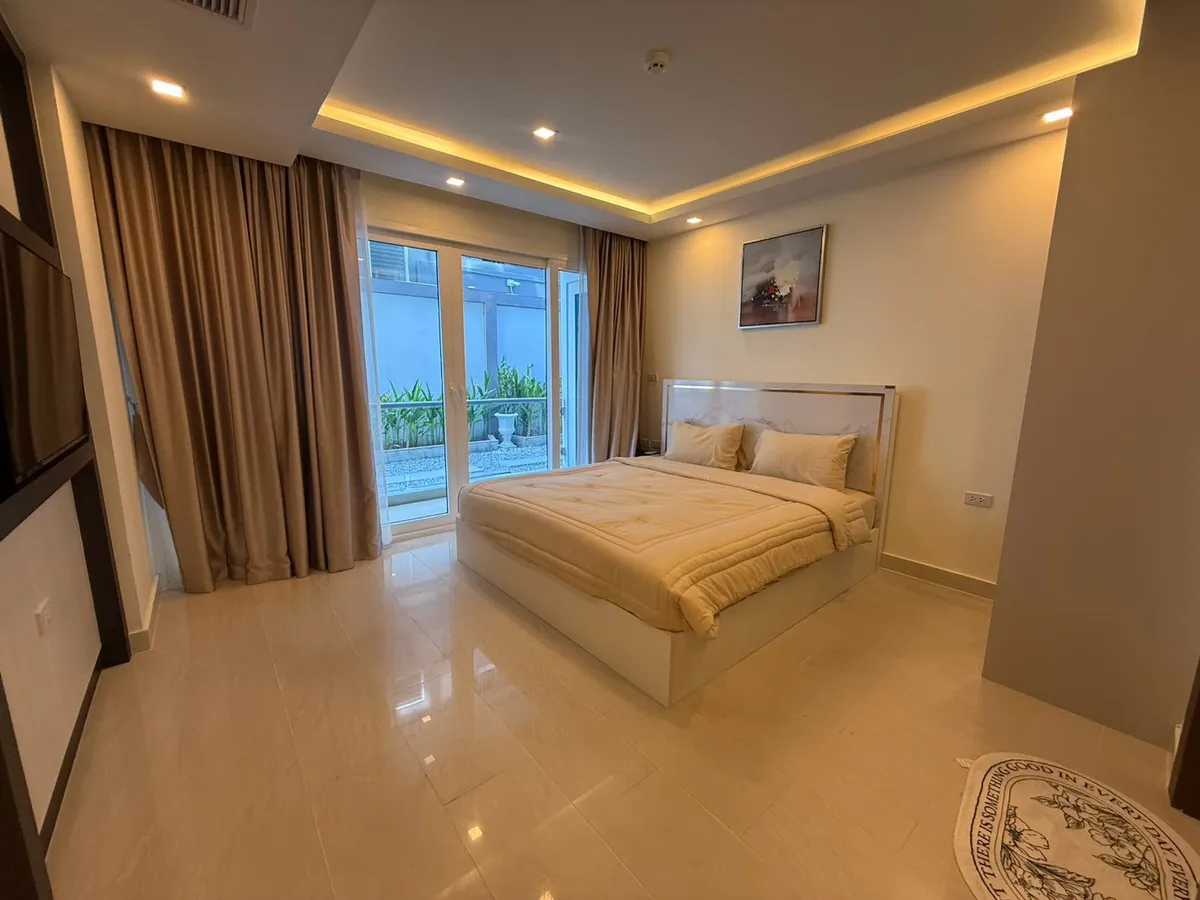 Grand Avenue Residence photo 14