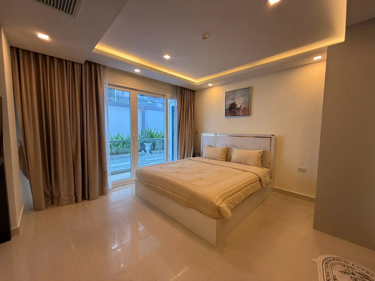 Grand Avenue Residence photo 17