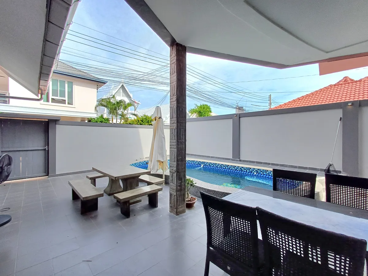 Pool Villa 4 bedrooms 4 bahtrooms in South Pattaya for RENT photo 2