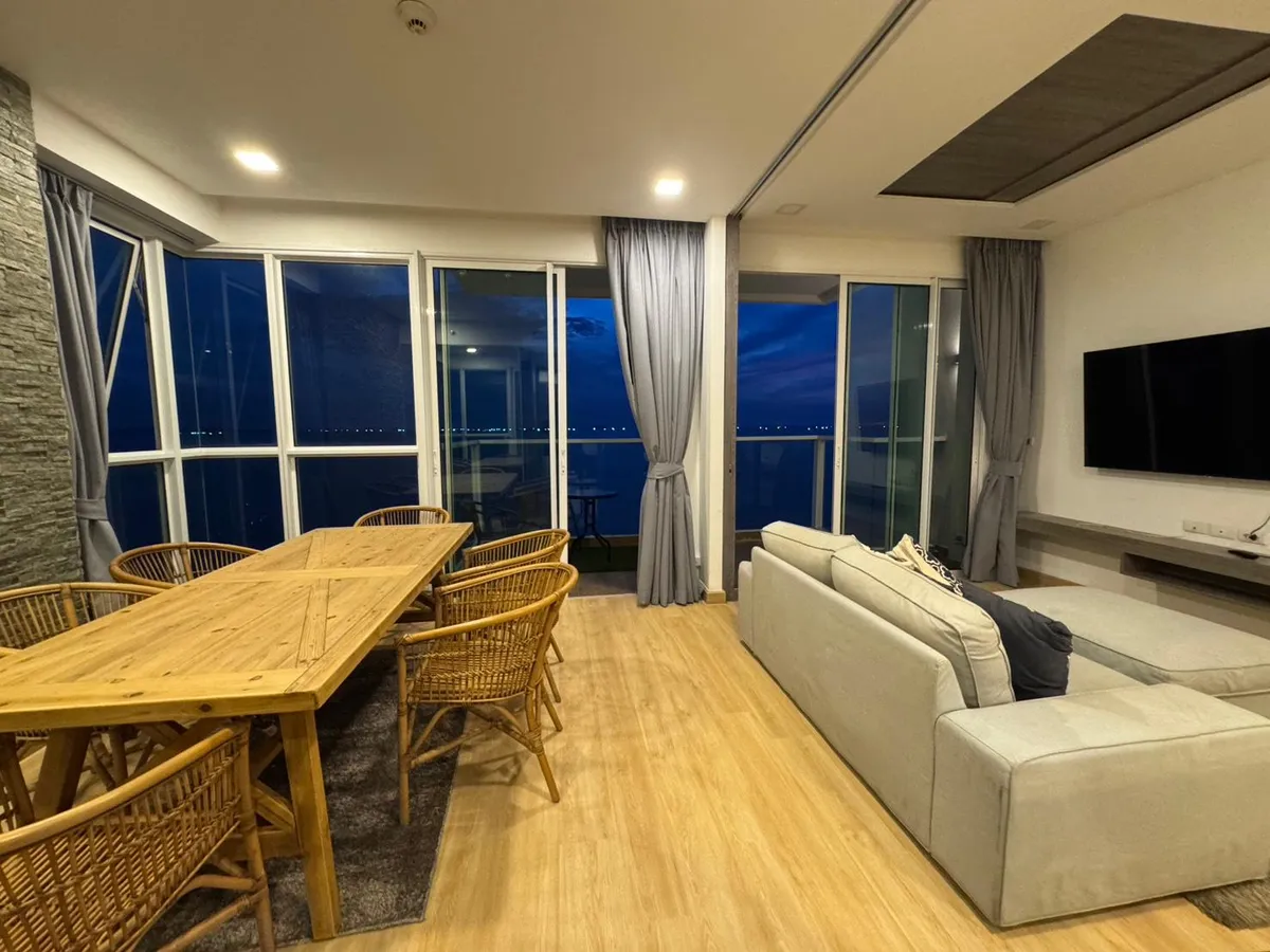 Luxury Sea View Two-Bedroom Two-Bathroom Unit in Popular Jomtien Beachfront Condominium photo 4