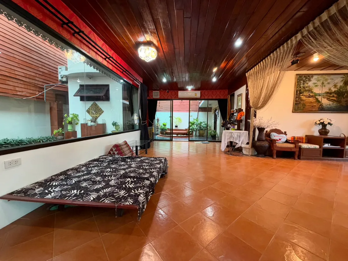 Thai style house for sale and rent at Royal Park Village photo 35