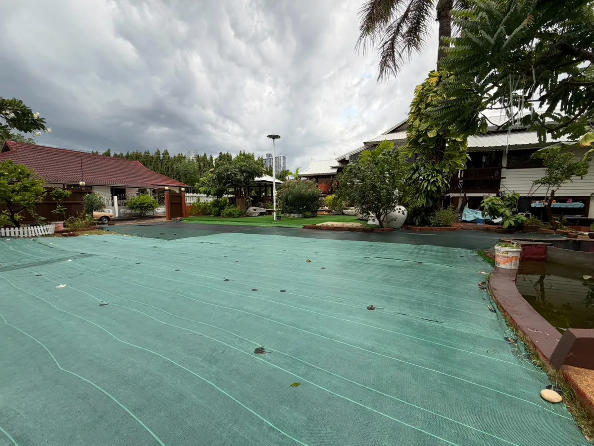 Thai style house for sale and rent at Royal Park Village photo 8