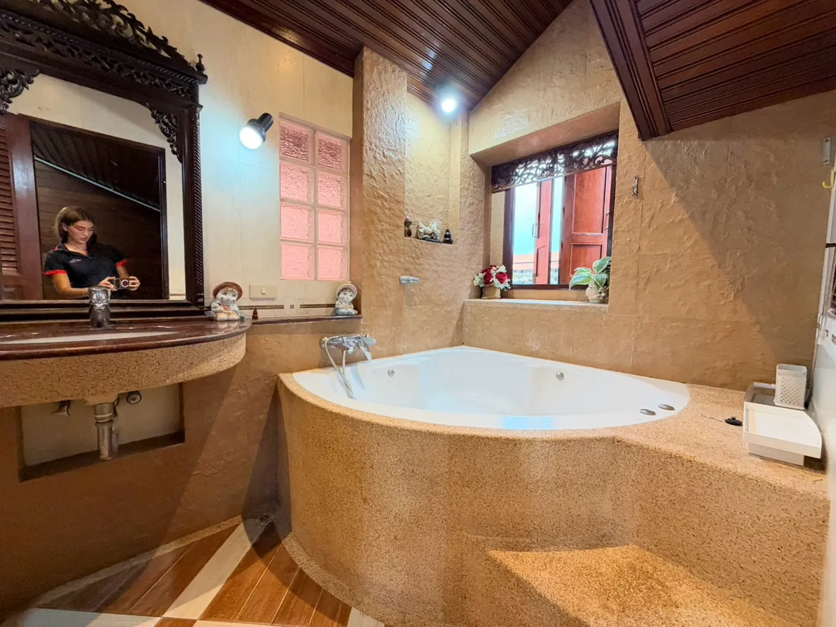 Thai style house for sale and rent at Royal Park Village photo 28