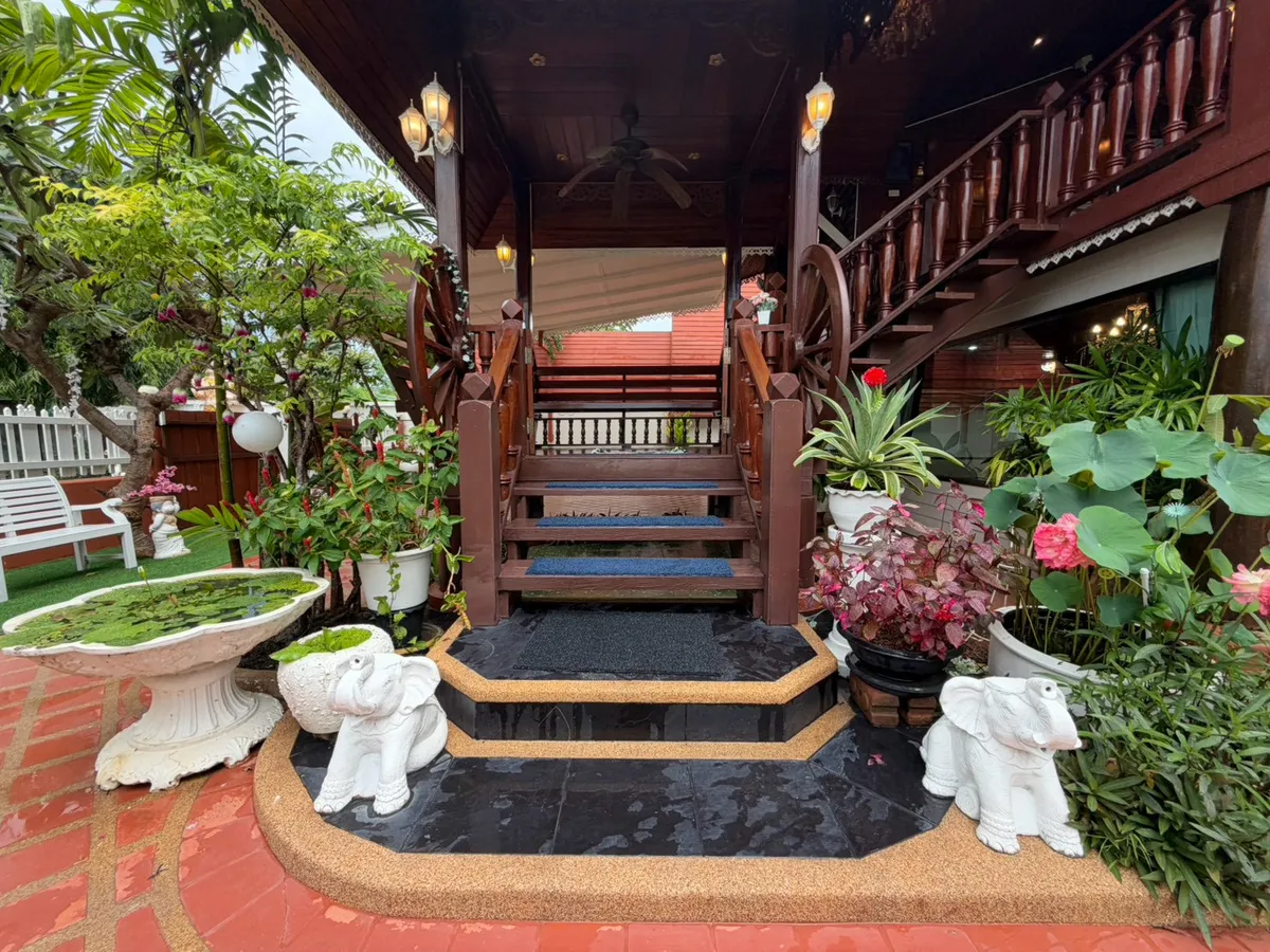Thai style house for sale and rent at Royal Park Village photo 17