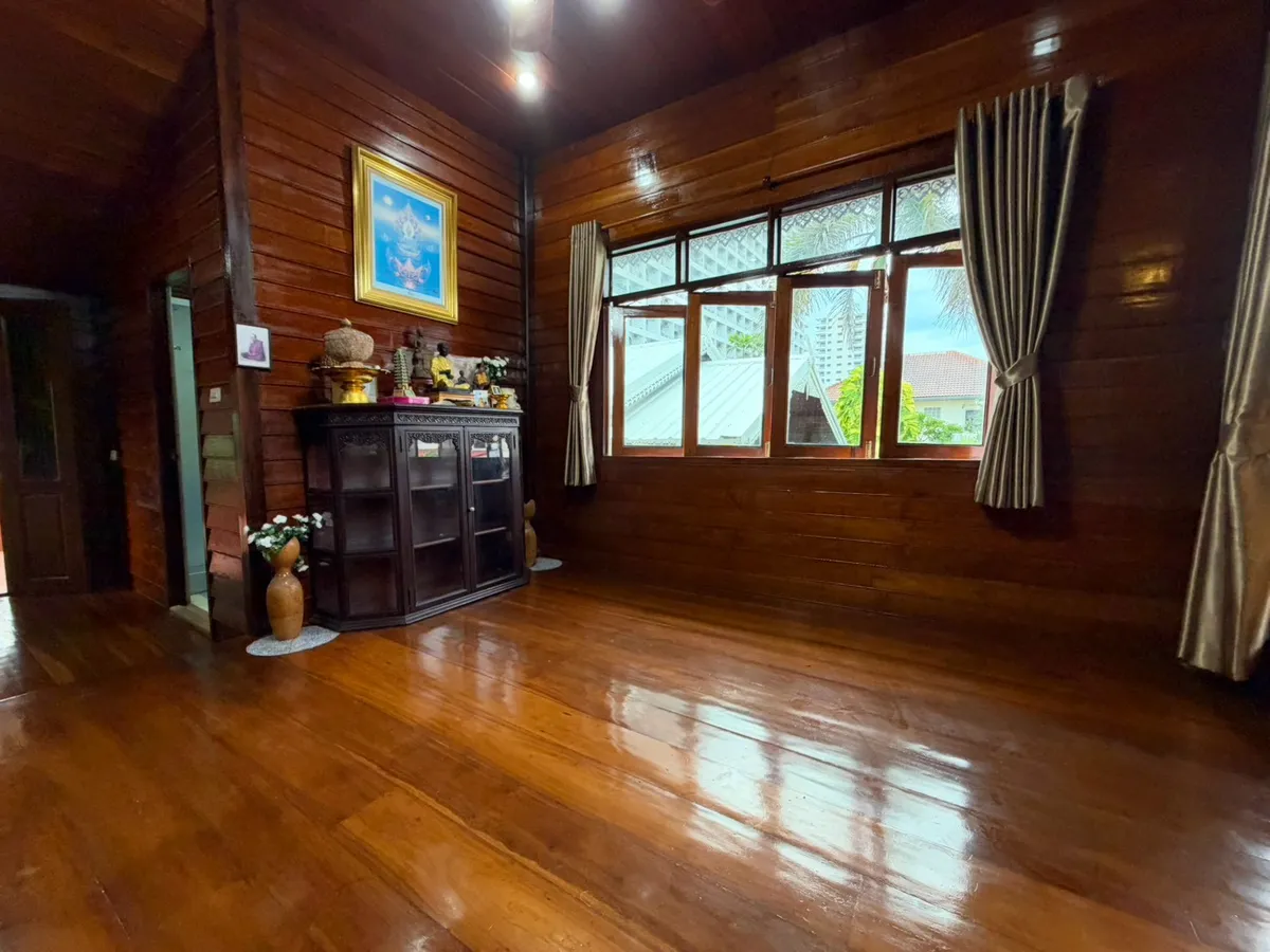 Thai style house for sale and rent at Royal Park Village photo 23