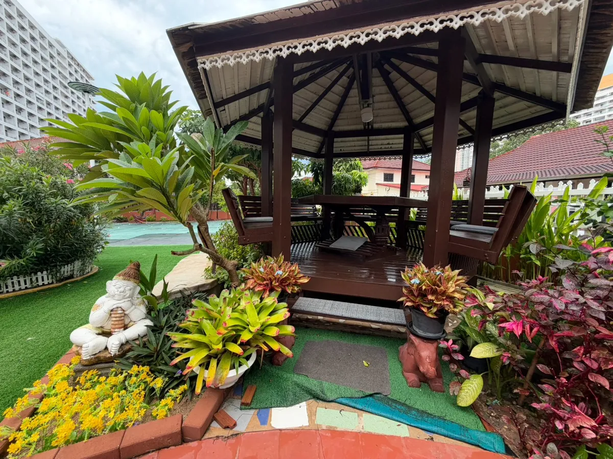 Thai style house for sale and rent at Royal Park Village