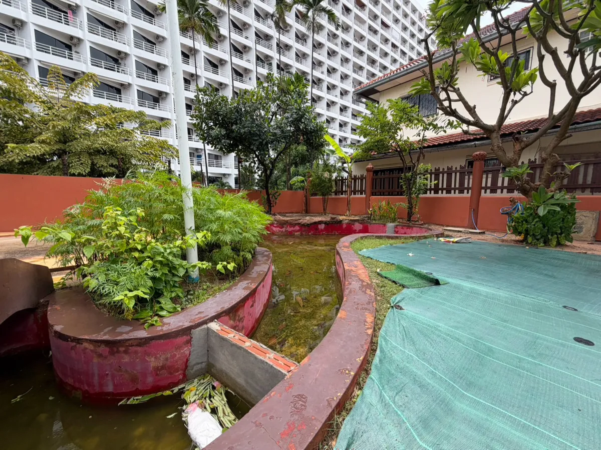 Thai style house for sale and rent at Royal Park Village photo 11