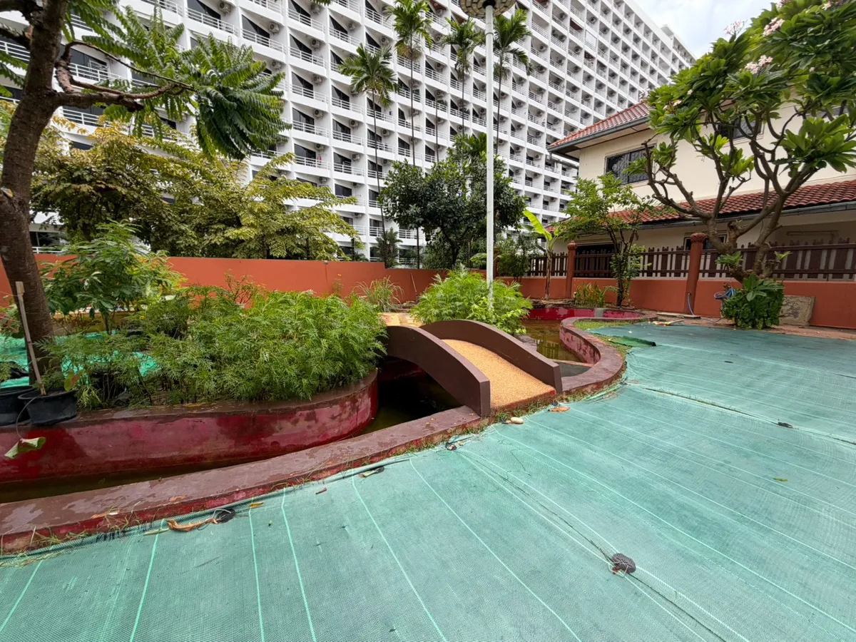 Thai style house for sale and rent at Royal Park Village photo 9