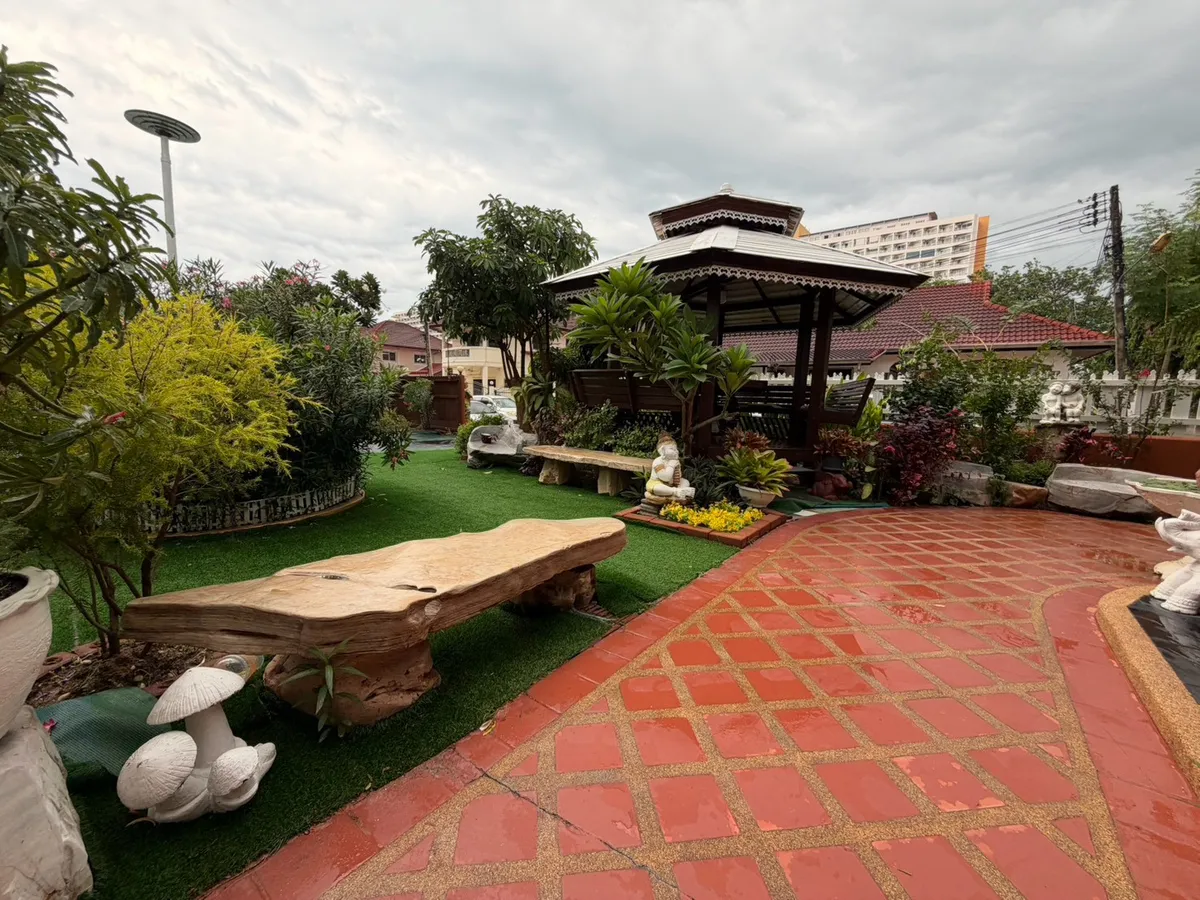 Thai style house for sale and rent at Royal Park Village photo 32