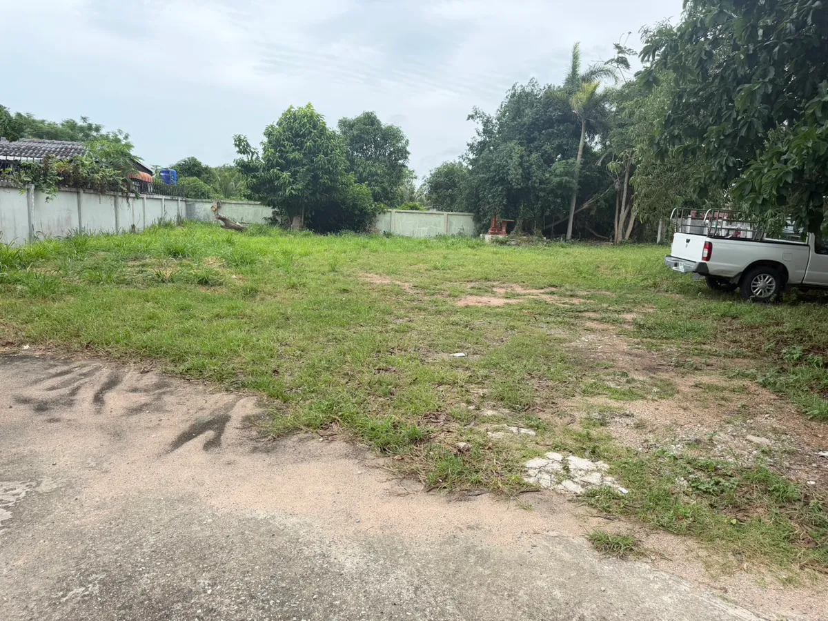 Land huay yai Soi 13