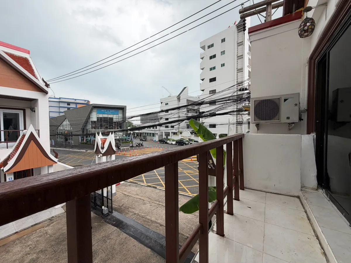 1 bed condo at Corrib Village for rent photo 4