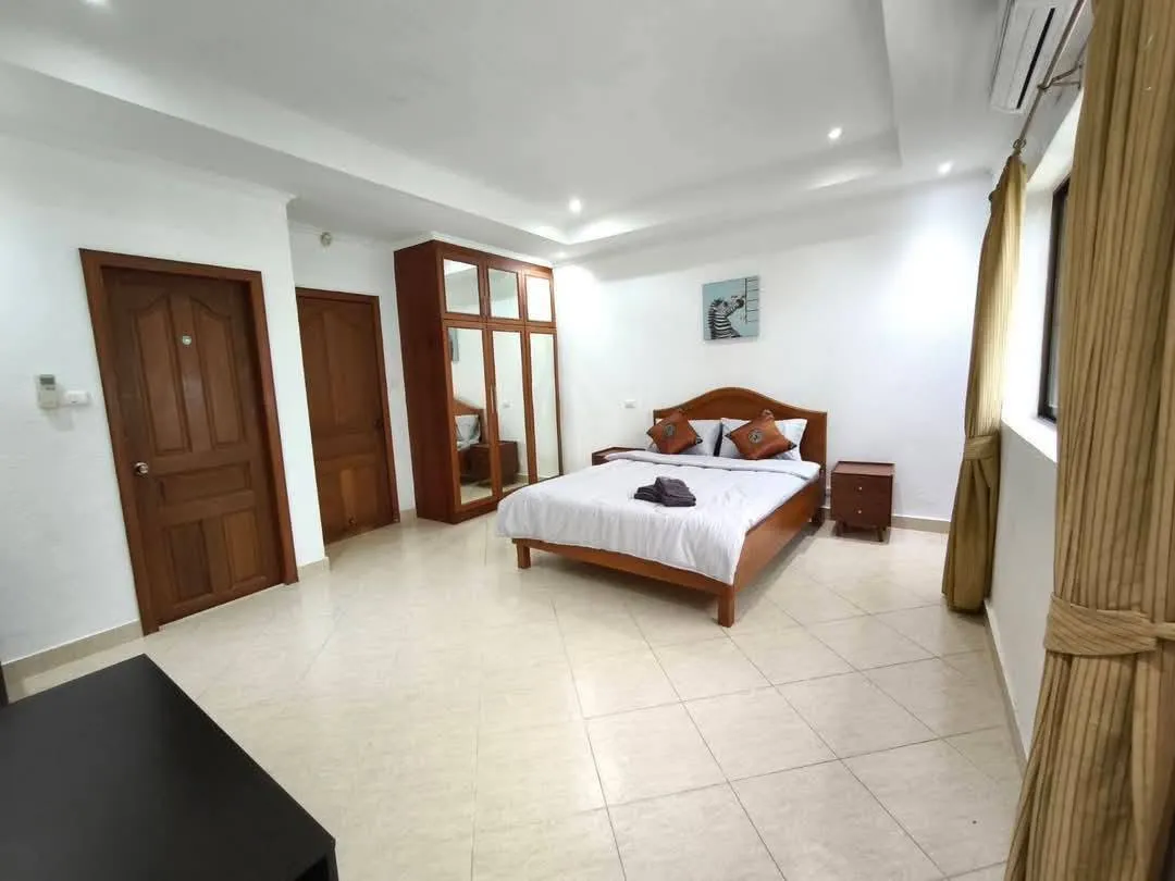 Ashford Gardens - Pratumnak Townhouse for rent photo 9