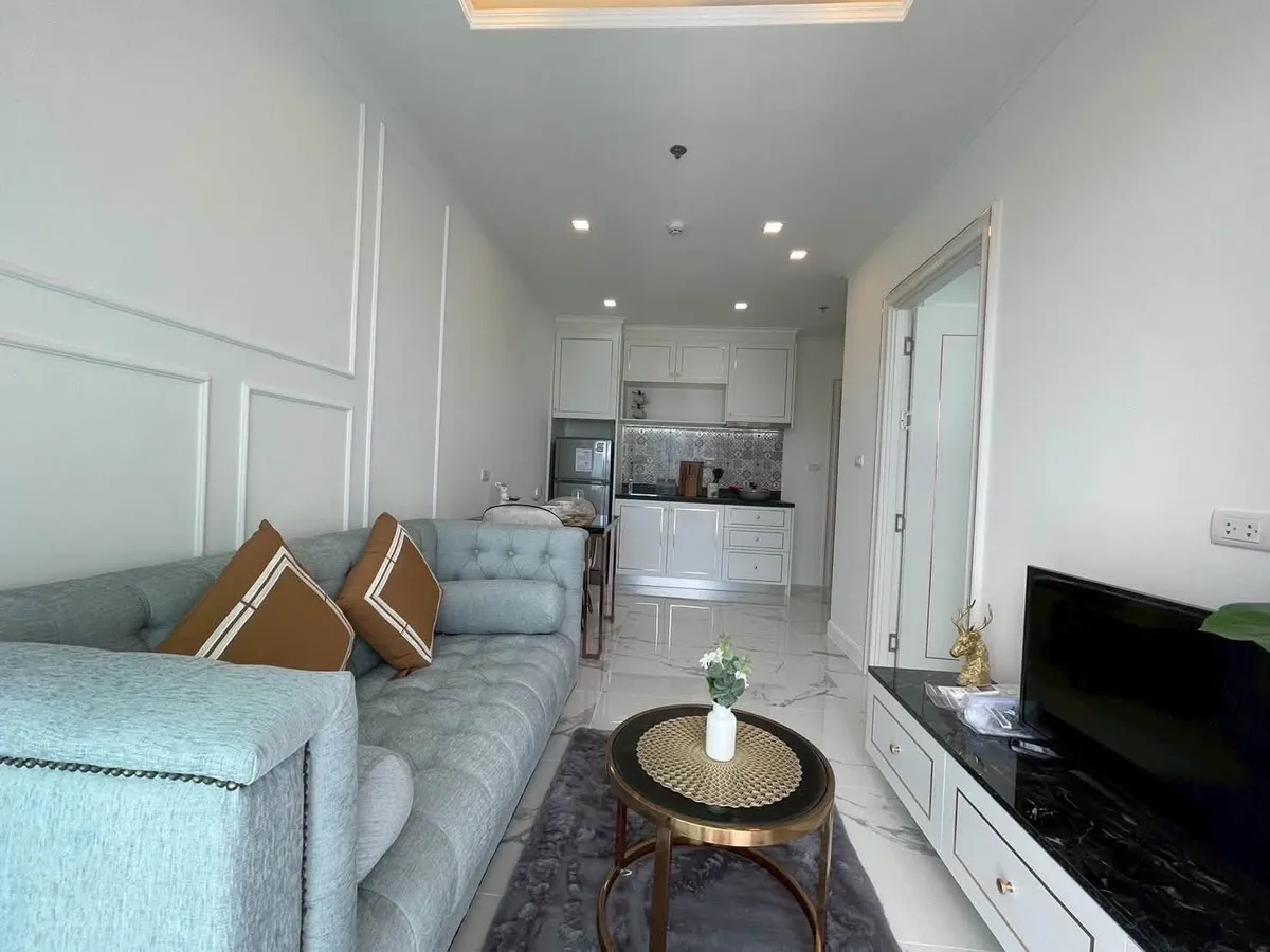 Modern design 1 bedroom 1 bathroom in The Empire Tower for RENT photo 8