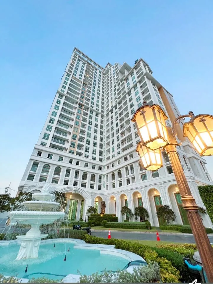 Modern design 1 bedroom 1 bathroom in The Empire Tower for RENT
