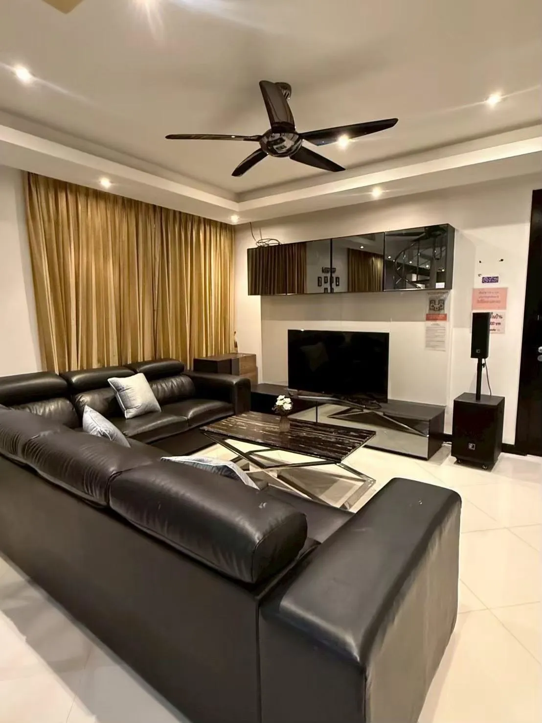 Corner house Pool villa 5 Bedrooms 5 Bathrooms in Jomtien photo 2