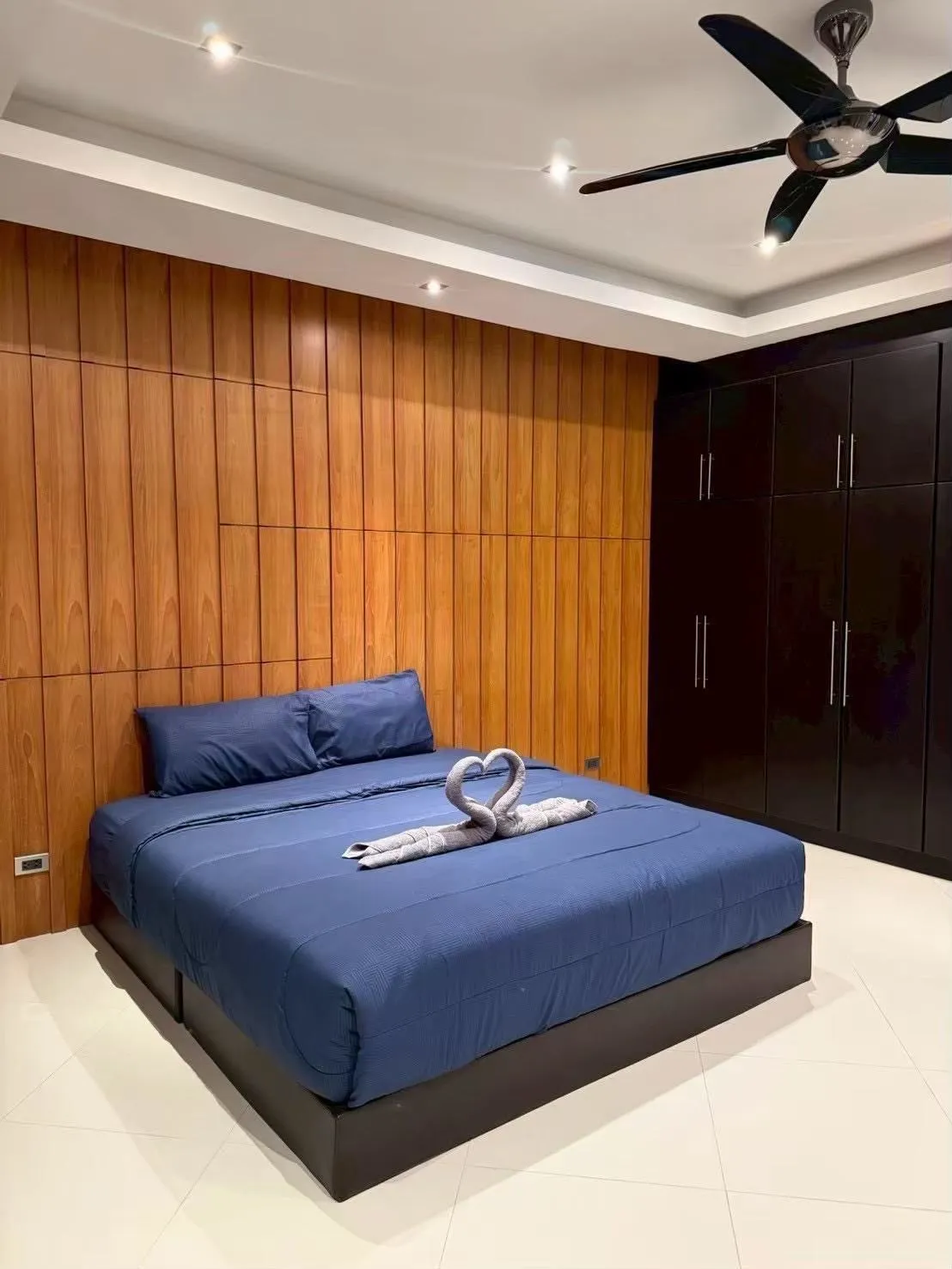 Corner house Pool villa 5 Bedrooms 5 Bathrooms in Jomtien photo 12