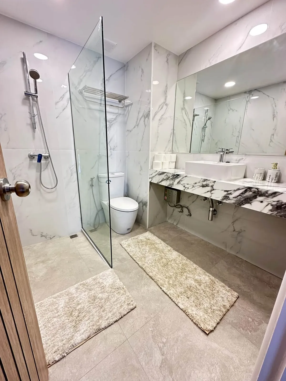 Prime Location with modern style studio 1 bathroom in Diana Estate for RENT photo 13