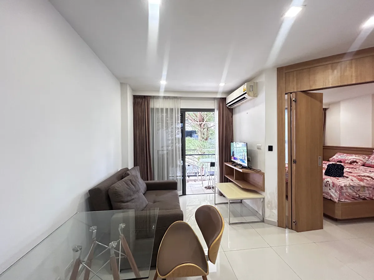 Clean Pool View 1 Bedroom 1 Bathroom for Sale photo 6