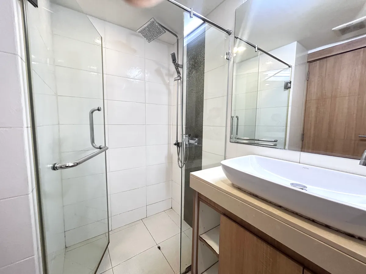 Clean Pool View 1 Bedroom 1 Bathroom for Sale photo 9