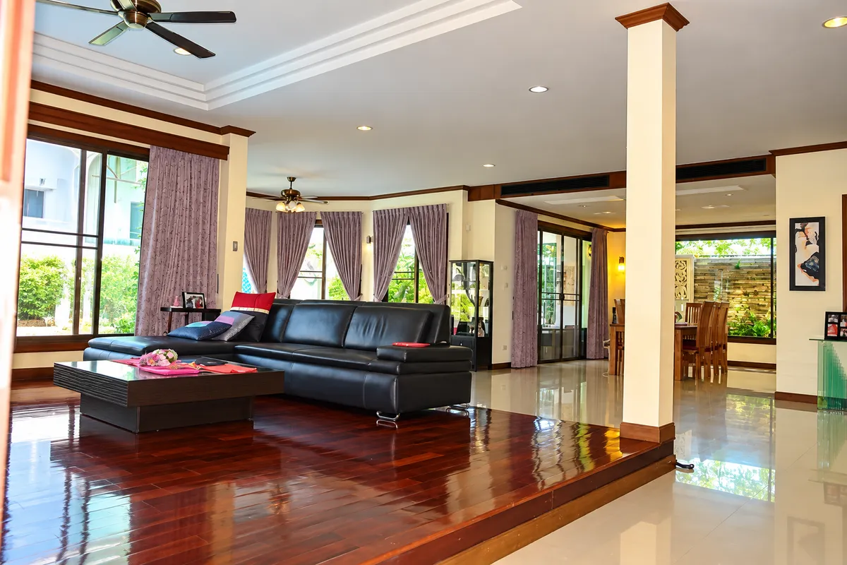 Pattaya Thani photo 18