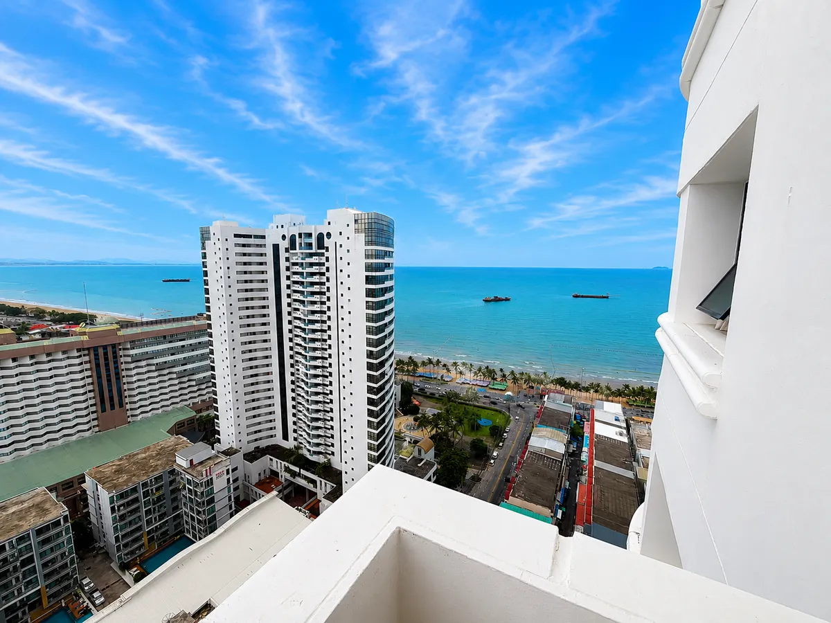 Spacious Two-Bedroom Two Bathroom Corner Unit on a High Floor In Need of Complete Renovation in Popular Jomtien Condominium photo 10