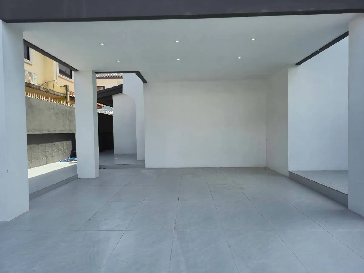 5 Bedroom,6 Bathroom Eakmongkol 2 photo 22
