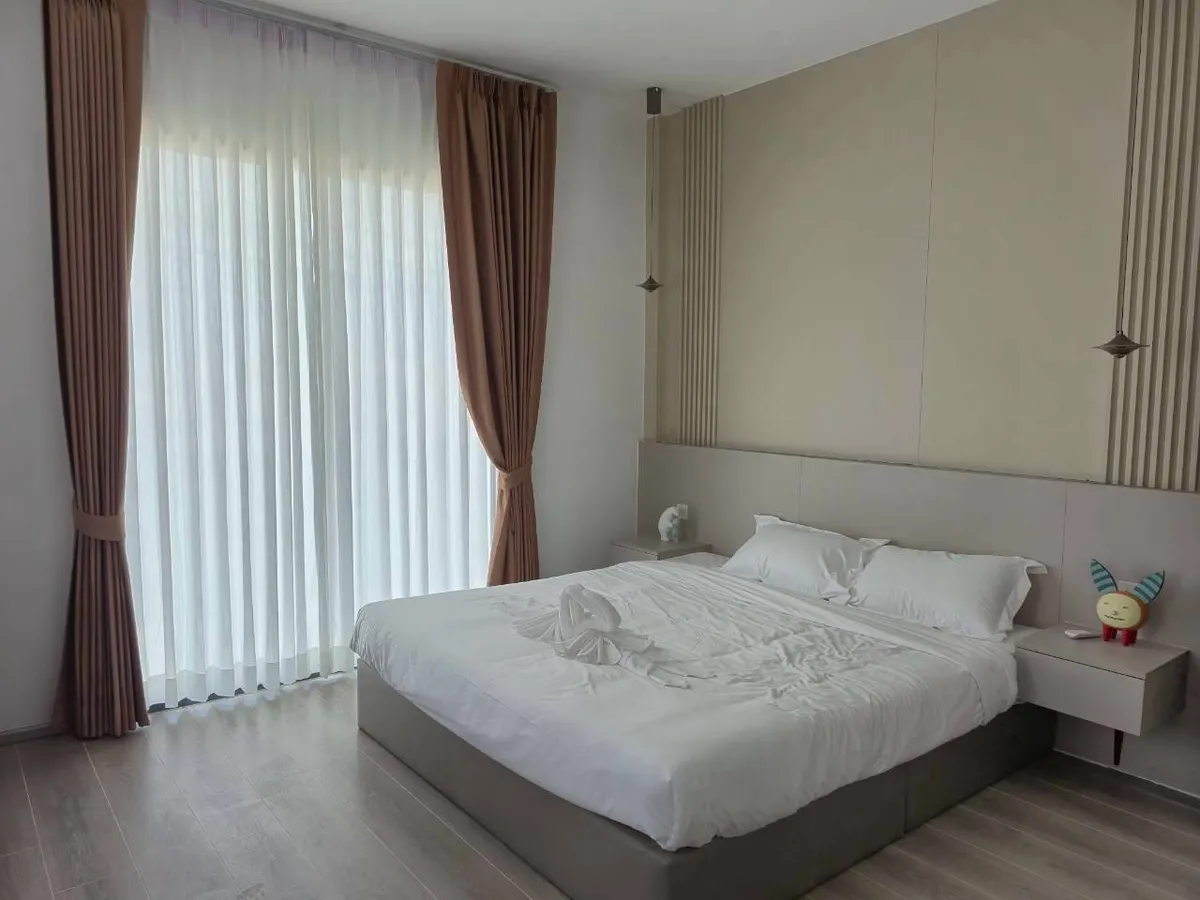 5 Bedroom,6 Bathroom Eakmongkol 2 photo 14
