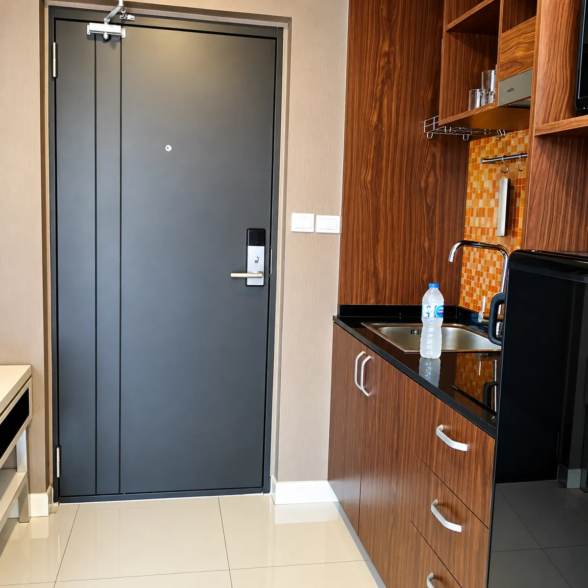 A studio for rent in New Nordic Marcus 3 Pratumnak soi 4