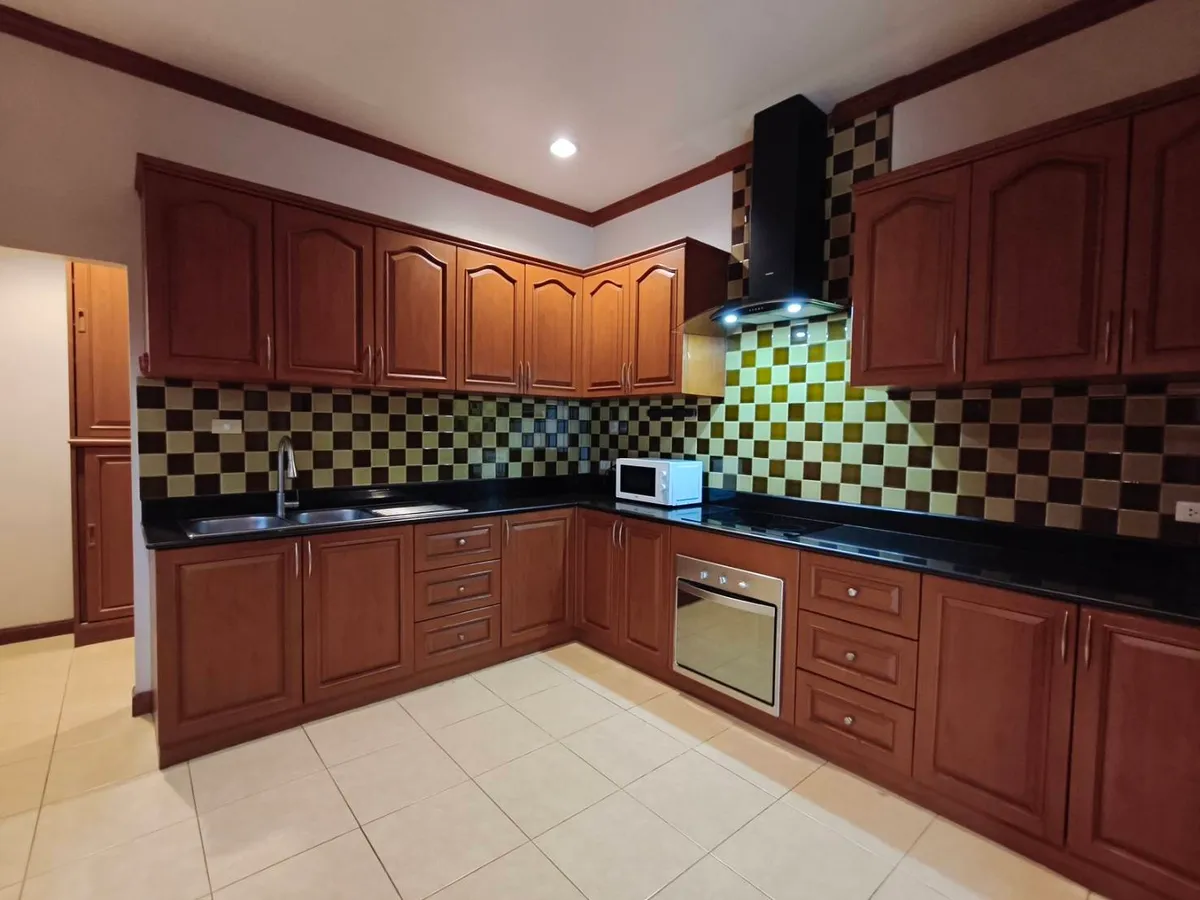SP Private Pool Villa for rent in the east Pattaya photo 4