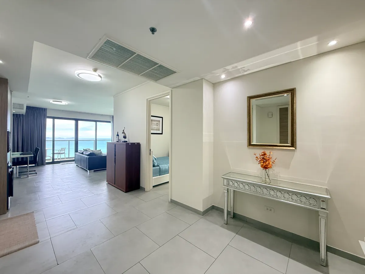 Front Facing Ocean View 2 Bed 2 Bath Beachfront Condo in Wong Amat CR4362