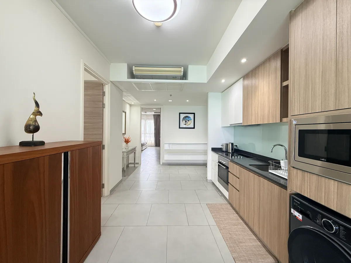 Front Facing Ocean View 2 Bed 2 Bath Beachfront Condo in Wong Amat CR4362 photo 5
