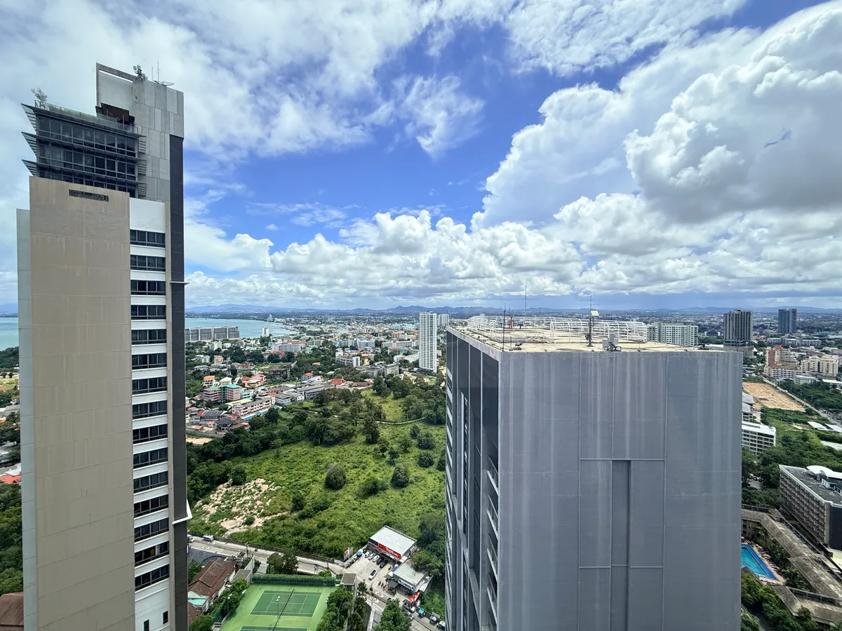 Front Facing Ocean View 2 Bed 2 Bath Beachfront Condo in Wong Amat CR4362 photo 10